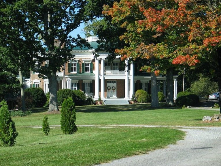 Rockwood Manor, VA - Rockwood Manor (Bed And Breakfast) Reviews, Deals & Photos 2026 -  Expedia.com